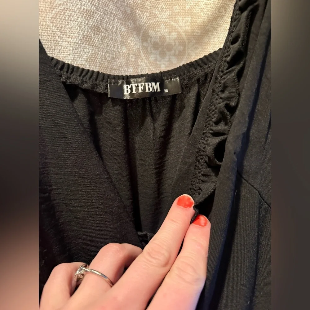 NWOT Black spaghetti strap ruffle v neck wide leg jumpsuit Black M - Picture 8 of 12